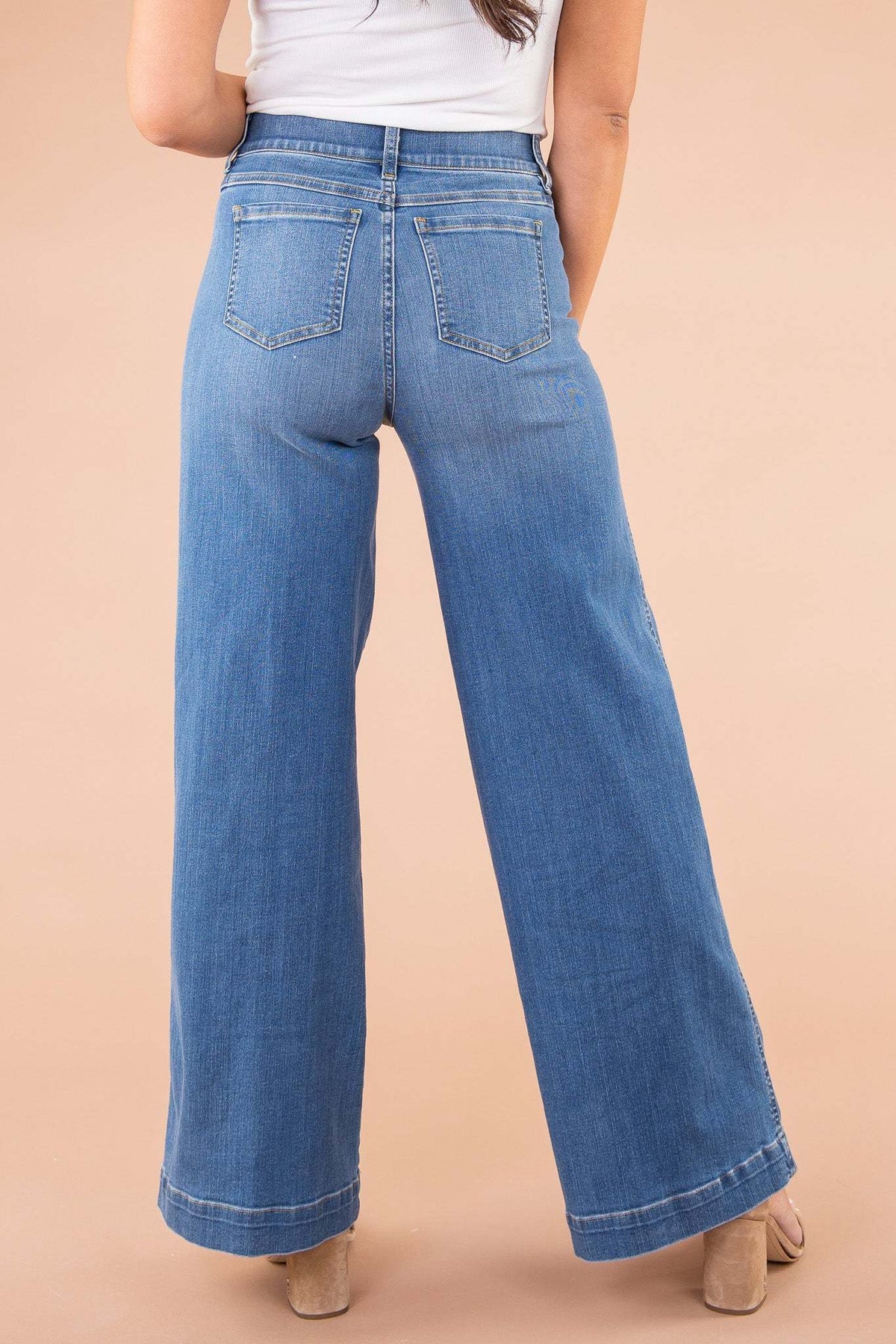 Seamed Front Wide Leg Jeans™